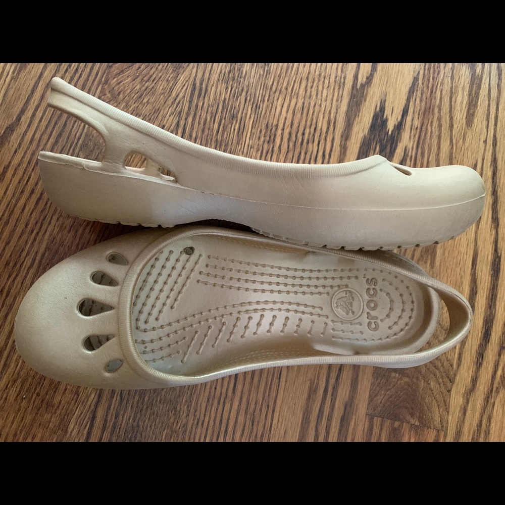 Gold Slip on Crocs Women’s 7